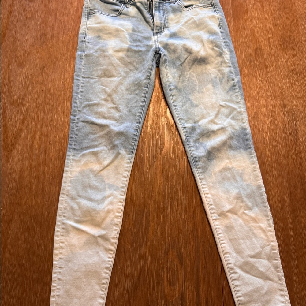 American Eagle Outfitters Light Wash Skinny Jeans~ Jegging